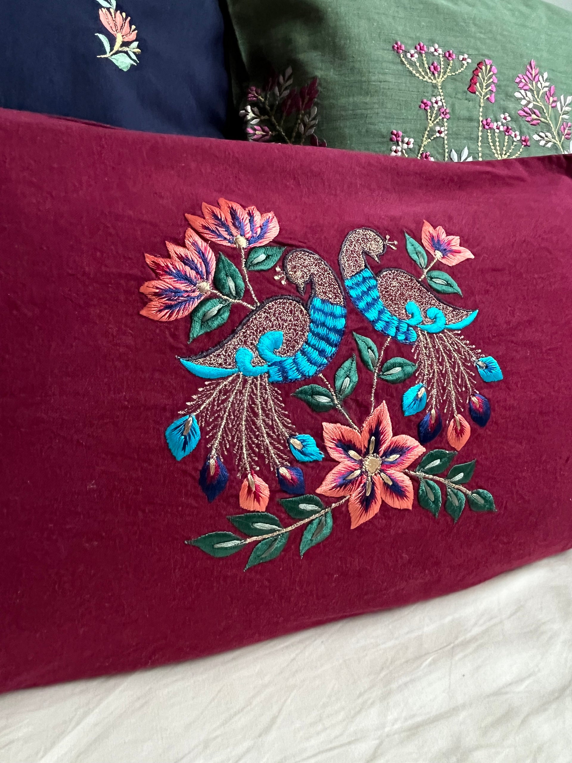 Kussenhoes | Pauw | Kastanjebruin, turquoise &amp; zalm | Vierkant